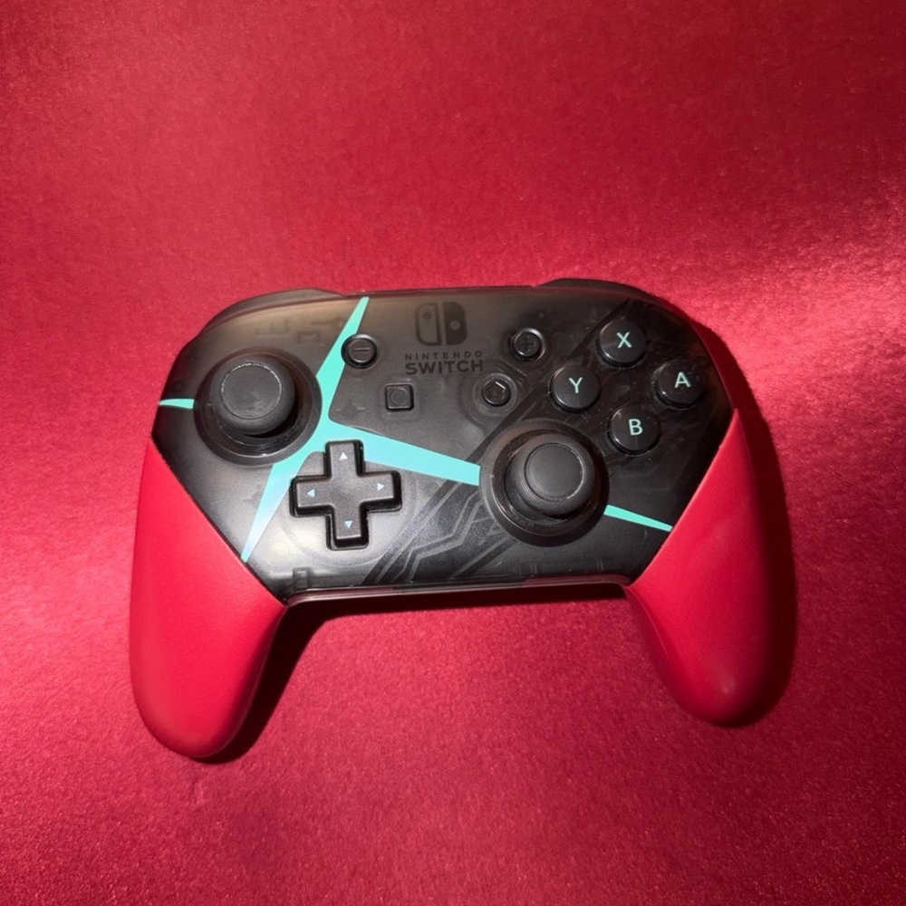 Nintendo Switch Pro Controller - Xenoblade Chroincles 2 Edition